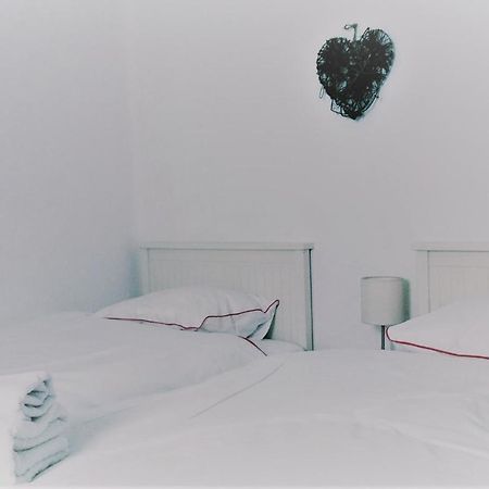 Villa Rosalia Villanúa Екстериор снимка